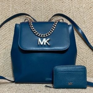 ✳️Michael Kors Leather Backpack & Wallet ✳️